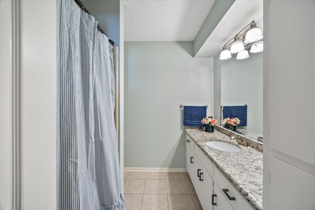 223 Guadalupe Drive, Athens, TX 75751
