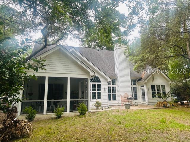10 Stonewall Cir, Hilton Head Island, SC 29926