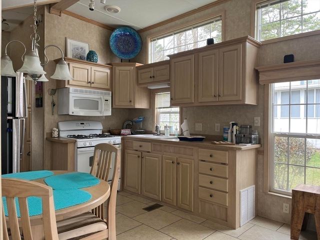 185 Cotuit Rd JP1, Sandwich, MA 02563