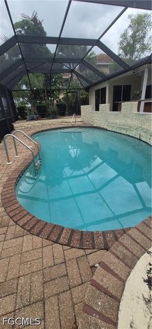 412 Cape Coral PKWY W, Cape Coral, FL 33914