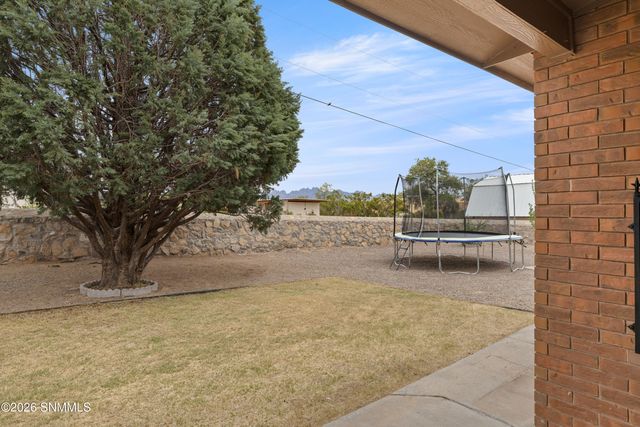 5084 Apache Trail, Las Cruces, NM 88012