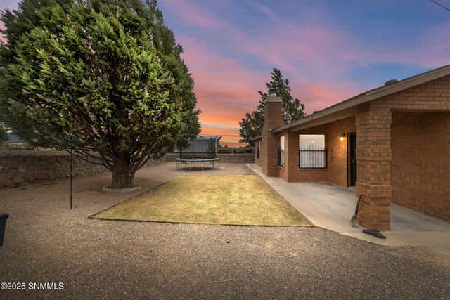 5084 Apache Trail, Las Cruces, NM 88012
