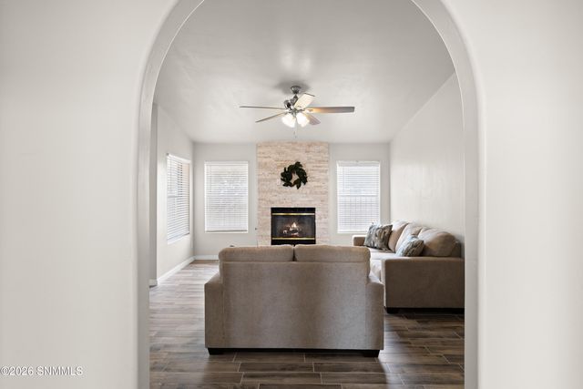 5084 Apache Trail, Las Cruces, NM 88012