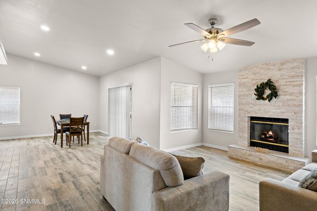5084 Apache Trail, Las Cruces, NM 88012