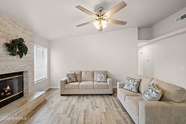 5084 Apache Trail, Las Cruces, NM 88012