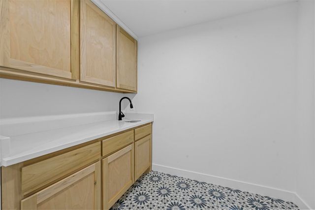 2815 Wesley Street, Greenville, TX 75401