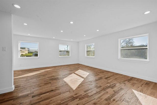 2815 Wesley Street, Greenville, TX 75401