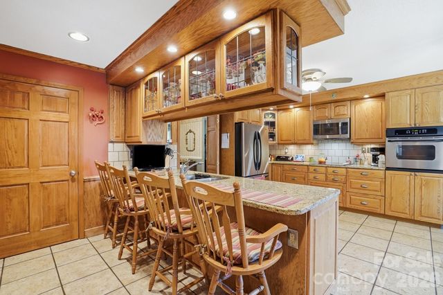 5705 Foxcrest Drive, Mint Hill, NC 28227