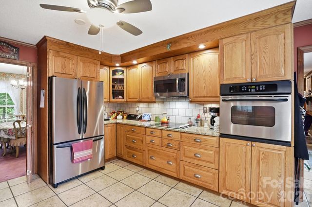 5705 Foxcrest Drive, Mint Hill, NC 28227