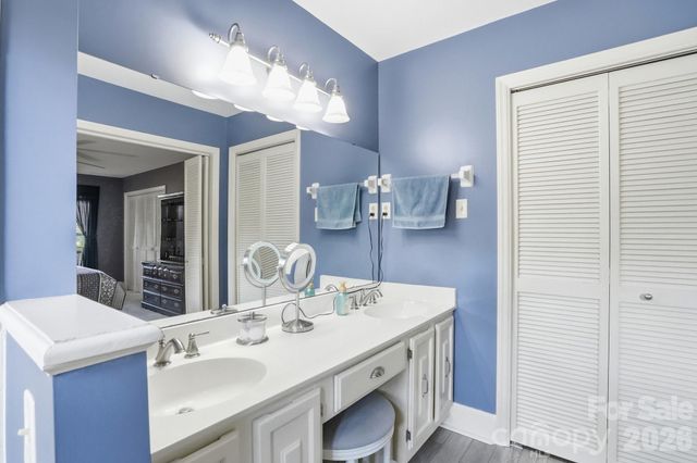 5705 Foxcrest Drive, Mint Hill, NC 28227