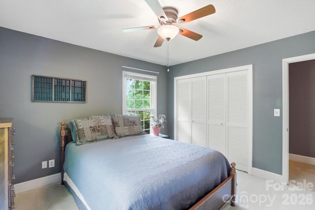 5705 Foxcrest Drive, Mint Hill, NC 28227