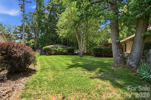 5705 Foxcrest Drive, Mint Hill, NC 28227