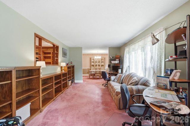 5705 Foxcrest Drive, Mint Hill, NC 28227