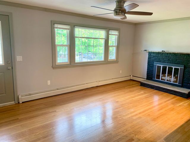 24 Beacon Drive, Merrimack, NH 03054