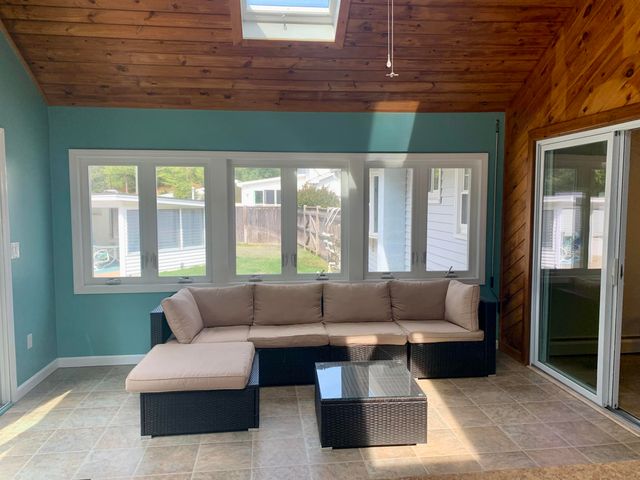 24 Beacon Drive, Merrimack, NH 03054