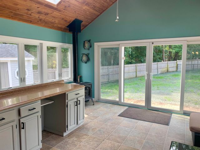 24 Beacon Drive, Merrimack, NH 03054