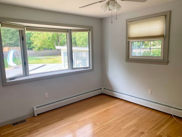 24 Beacon Drive, Merrimack, NH 03054