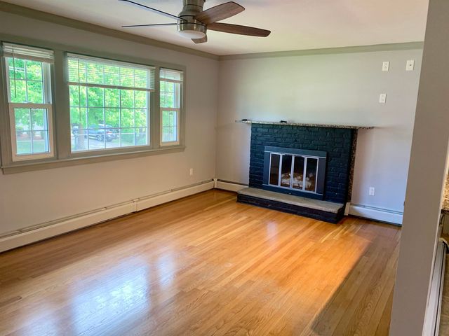 24 Beacon Drive, Merrimack, NH 03054