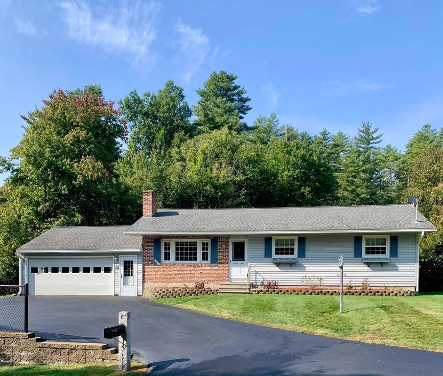 24 Beacon Drive, Merrimack, NH 03054