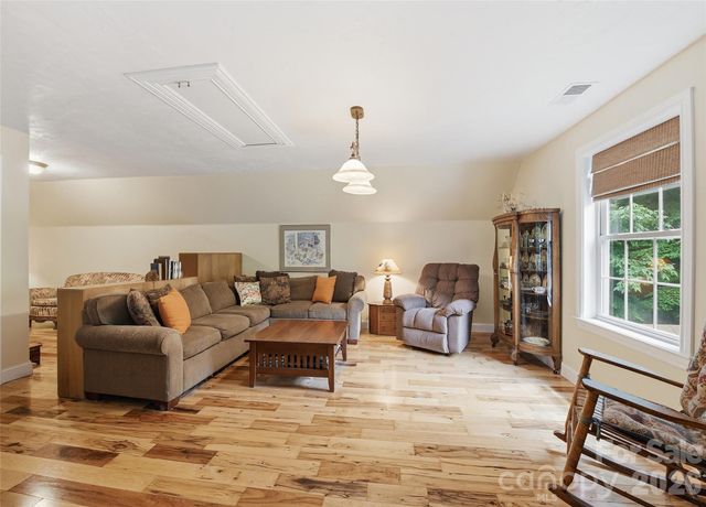 229 Rippling Brook Road, Sylva, NC 28779