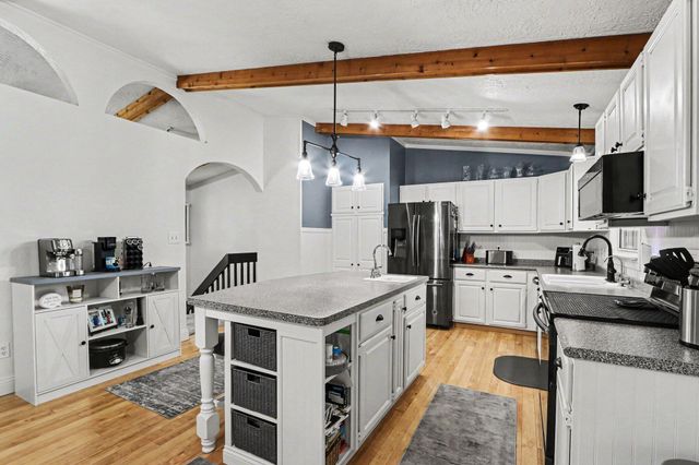 8275 Valleywood Lane, Portage, MI 49024