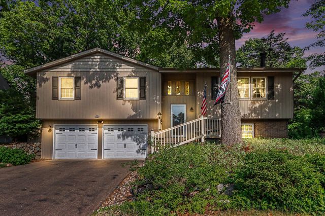 8275 Valleywood Lane, Portage, MI 49024