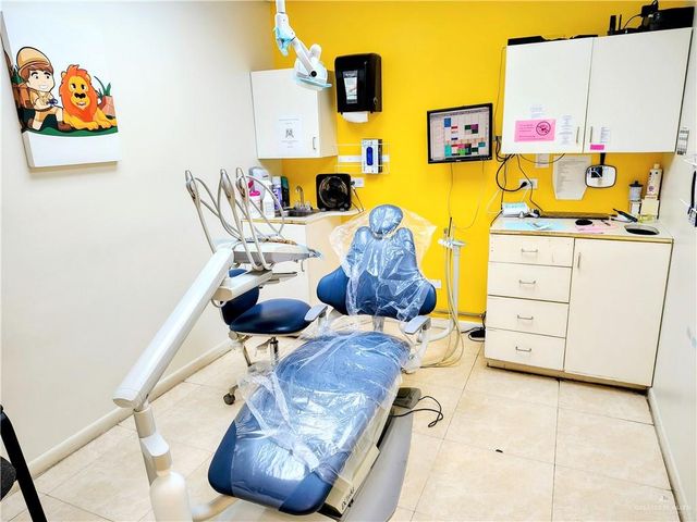 921 E Main Avenue 2, Mission, TX 78573