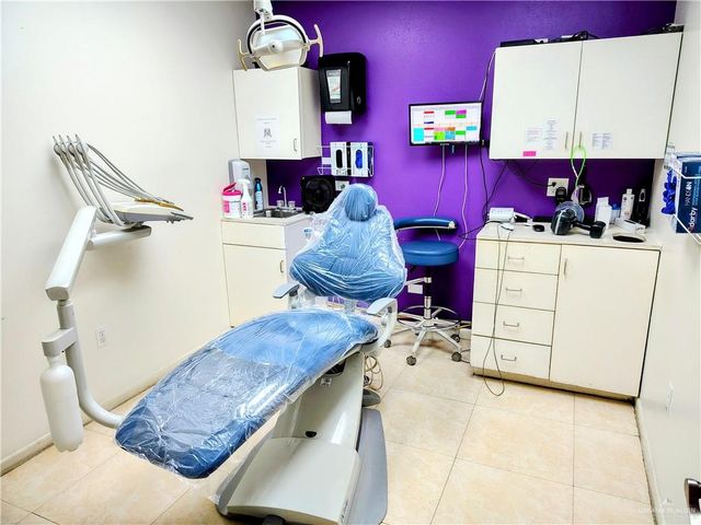 921 E Main Avenue 2, Mission, TX 78573