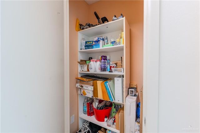 921 E Main Avenue 2, Mission, TX 78573