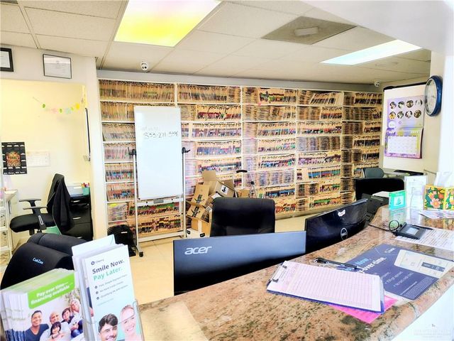 921 E Main Avenue 2, Mission, TX 78573