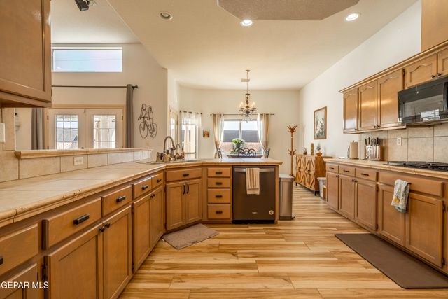 12676 Tierra Alzada Drive, El Paso, TX 79938