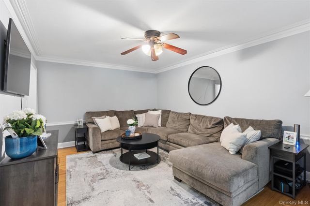 43 N Forest Avenue A3, Rockville Centre, NY 11570