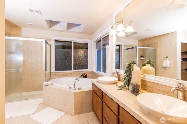 12159 SE 307th Place, Auburn, WA 98092