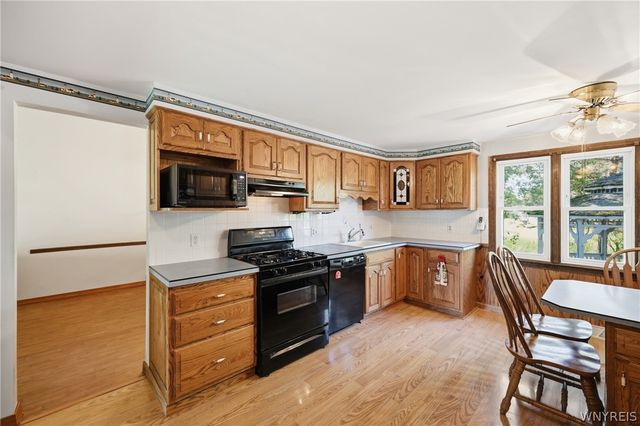 44 Queens Drive, Grand Island, NY 14072