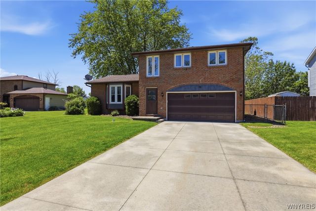 44 Queens Drive, Grand Island, NY 14072