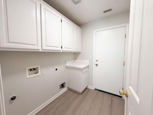5124 Bissett Way, Sacramento, CA 95835