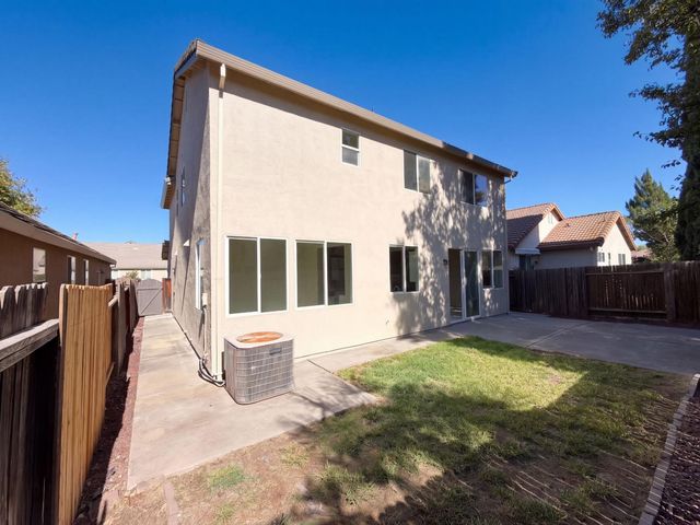 5124 Bissett Way, Sacramento, CA 95835