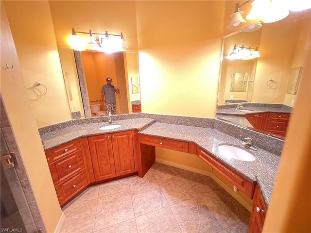 3023 Lake Manatee CT, Cape Coral, FL 33909