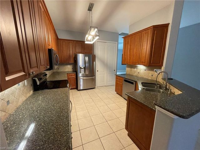 3023 Lake Manatee CT, Cape Coral, FL 33909