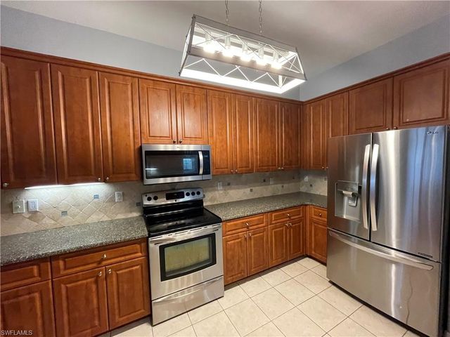 3023 Lake Manatee CT, Cape Coral, FL 33909