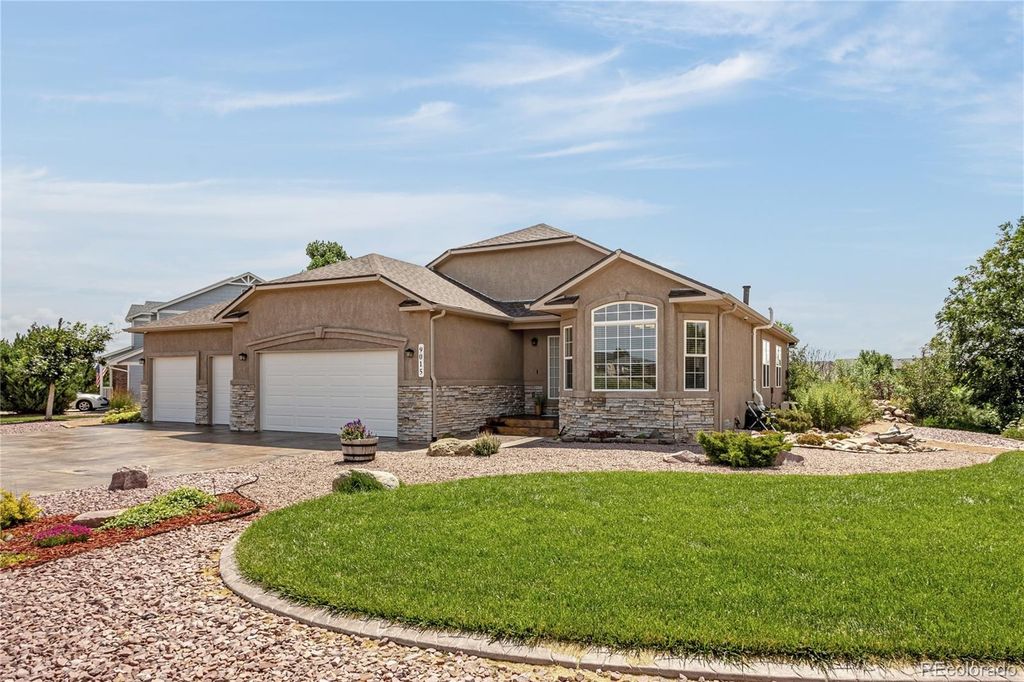 9015 Oakmont Road, Peyton, CO 80831