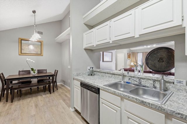 2532 Winding Road, Fort Worth, TX 76133