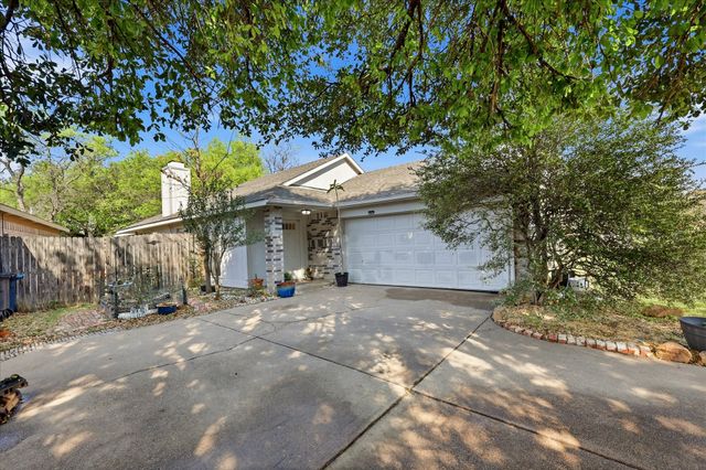 2532 Winding Road, Fort Worth, TX 76133