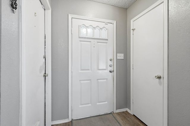 2532 Winding Road, Fort Worth, TX 76133