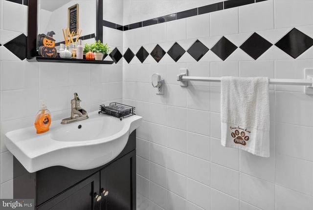 3045 MEREDITH PL, Bensalem, PA 19020