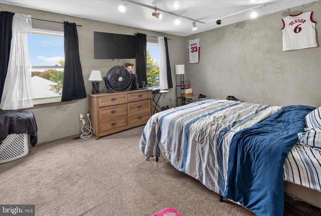 3045 MEREDITH PL, Bensalem, PA 19020