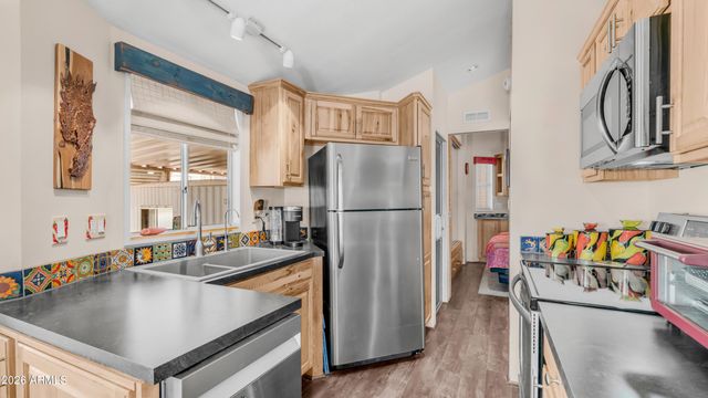 401 Hawks Eye Drive 401, Apache Junction, AZ 85119