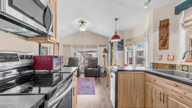 401 Hawks Eye Drive 401, Apache Junction, AZ 85119