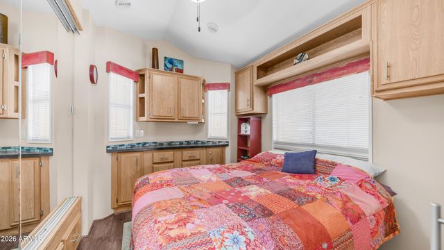 401 Hawks Eye Drive 401, Apache Junction, AZ 85119