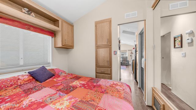 401 Hawks Eye Drive 401, Apache Junction, AZ 85119